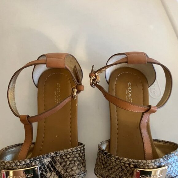 Coach Harriet Snakeskin Print Sandals Size 7 - Picture 5 of 7